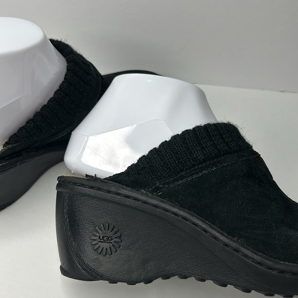 UGG Australia Gael Black Suede Clogs Wedge Heel Sheepskin Shearling Mules Sz 6 - Picture 6 of 17